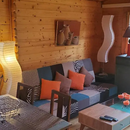 Chalet En Bois 別荘 *